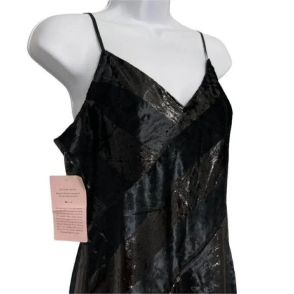 NWT Yumi Kim Black Metallic Velvet Maxi Dress Size Medium - Picture 7 of 13